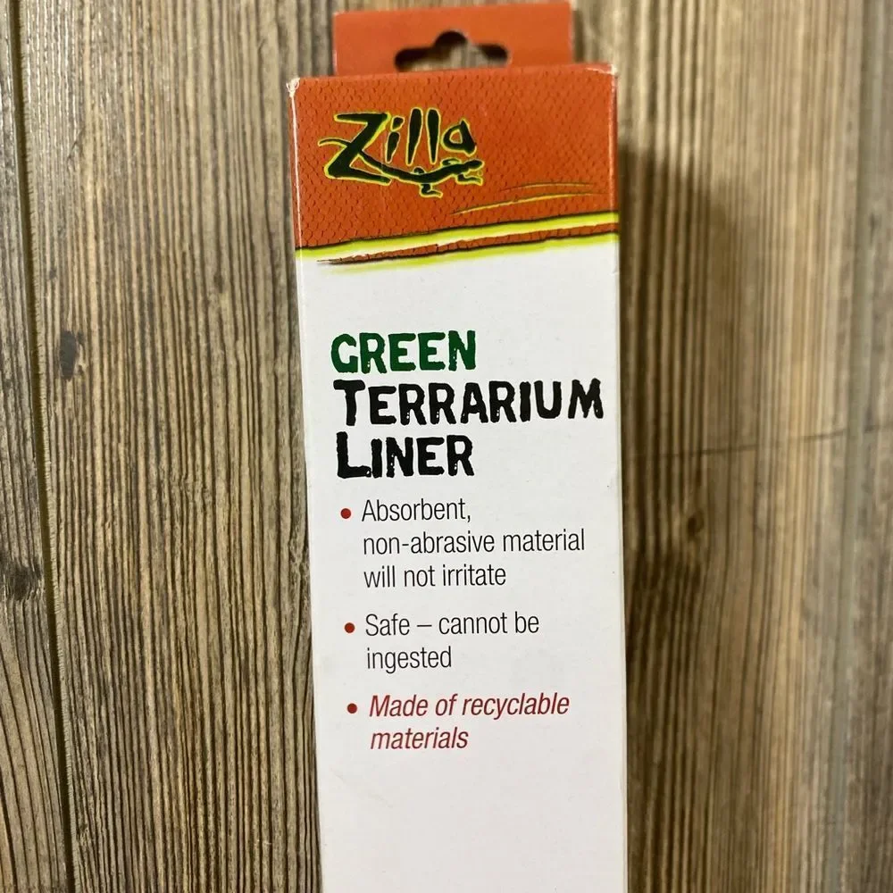 NEW- Reptile, Zilla Green Terrarium Liner (10 Gallon Tanks - (9.75